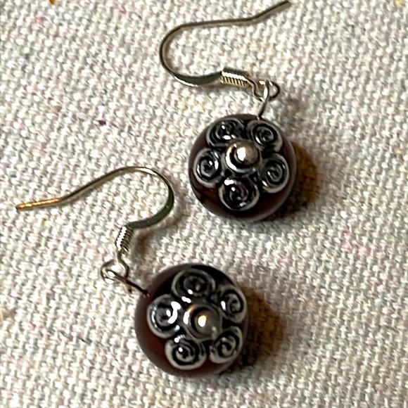 Brown Faux Pearl Earrings. - Picture 2 of 3
